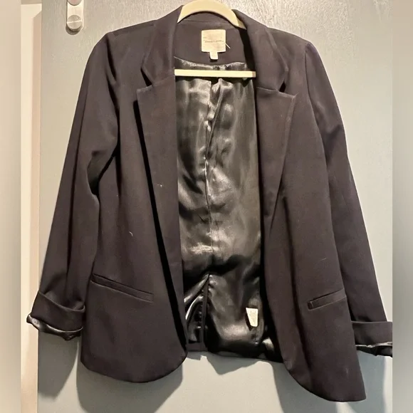 Silence and Noise Black Blazer. - Picture 2 of 6
